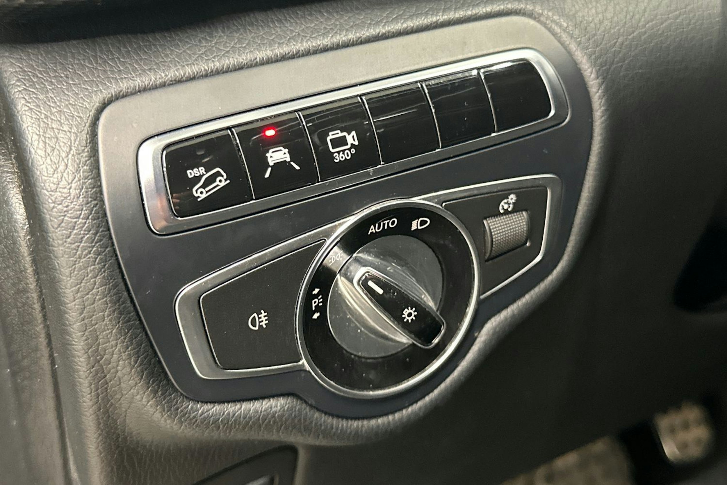 Musta Mercedes-Benz V 2016 kuva 16.