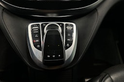 Musta Mercedes-Benz V 2016 kuva 22.