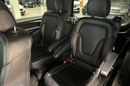 Musta Mercedes-Benz V 2016 kuva 25.