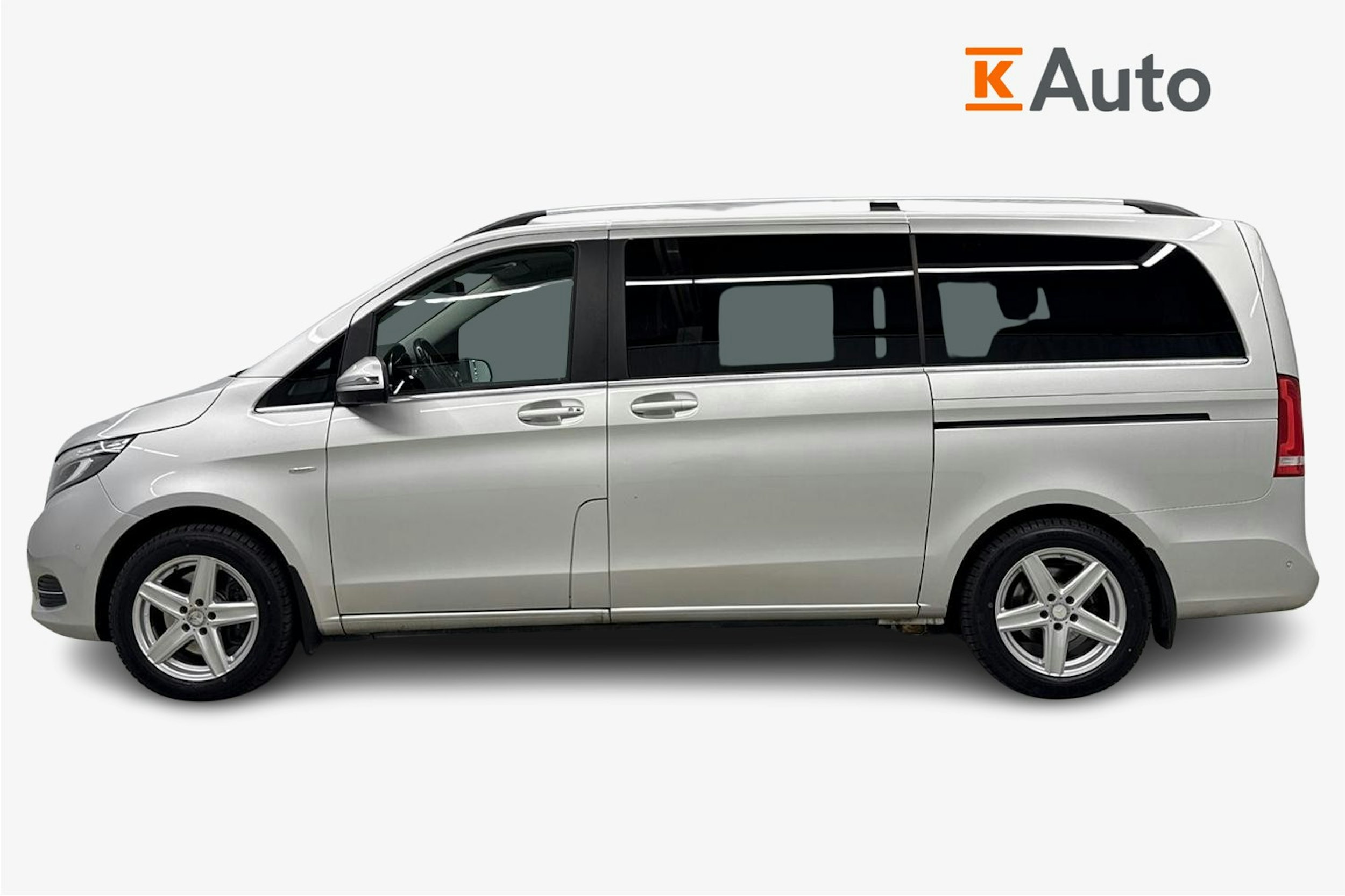 hopea Mercedes-Benz V 2016 kuva 7.