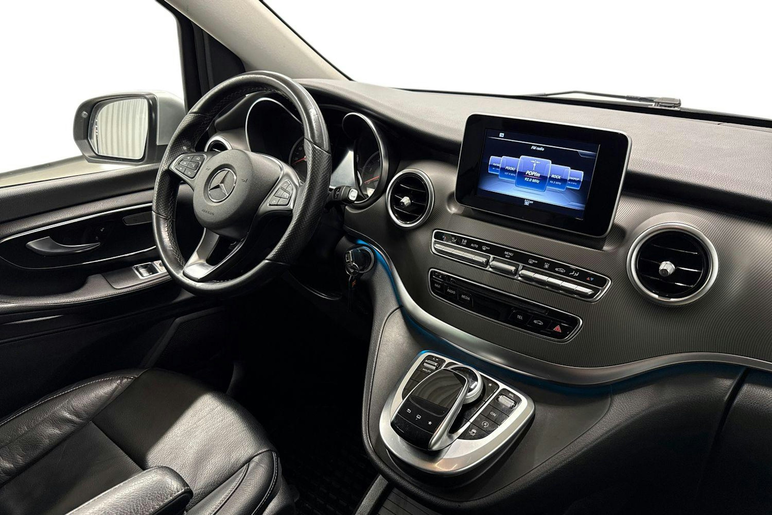 hopea Mercedes-Benz V 2016 kuva 11.