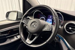 hopea Mercedes-Benz V 2016 kuva 13.