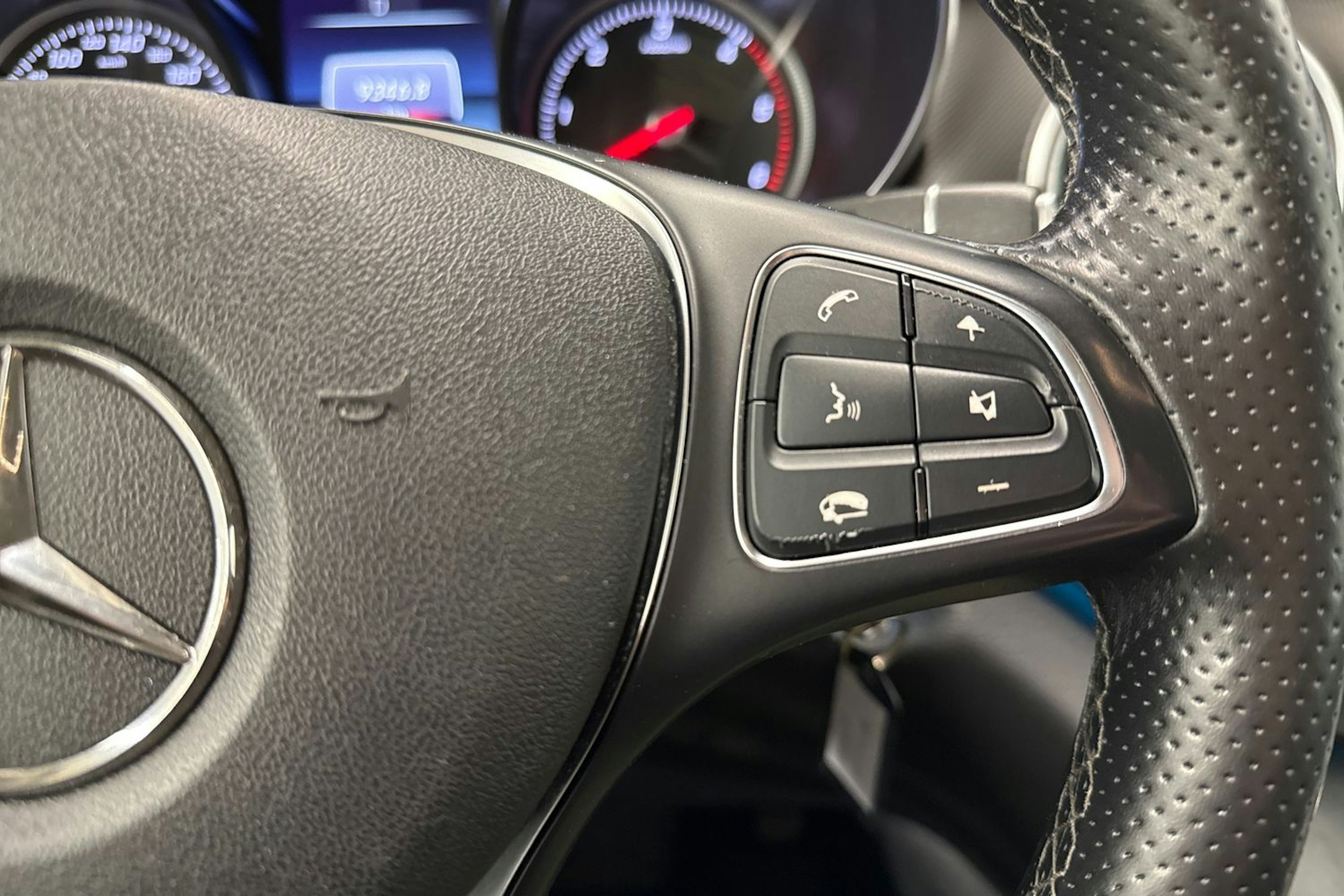 hopea Mercedes-Benz V 2016 kuva 16.