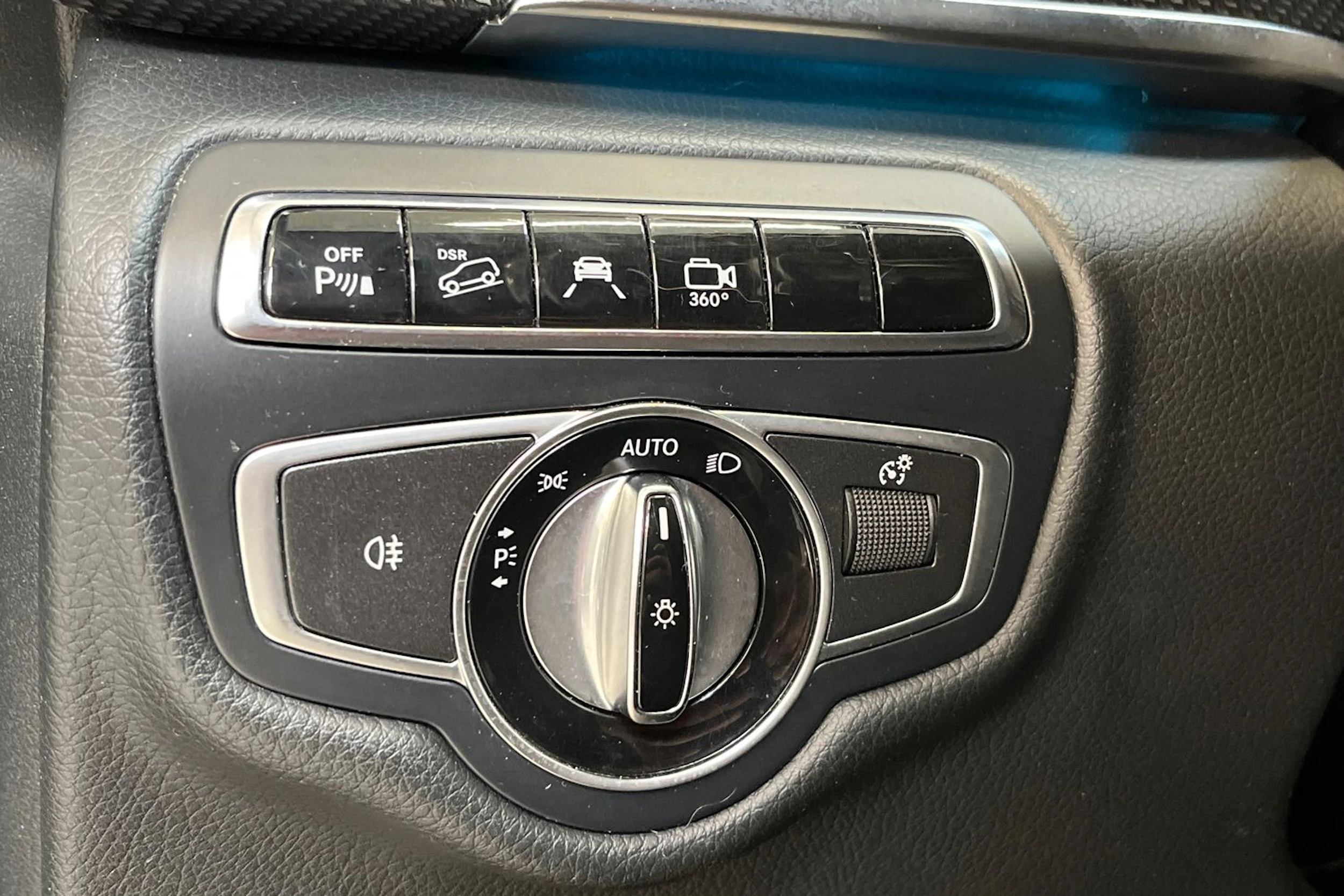 ruskea (beige) Mercedes-Benz V 2016 kuva 21.