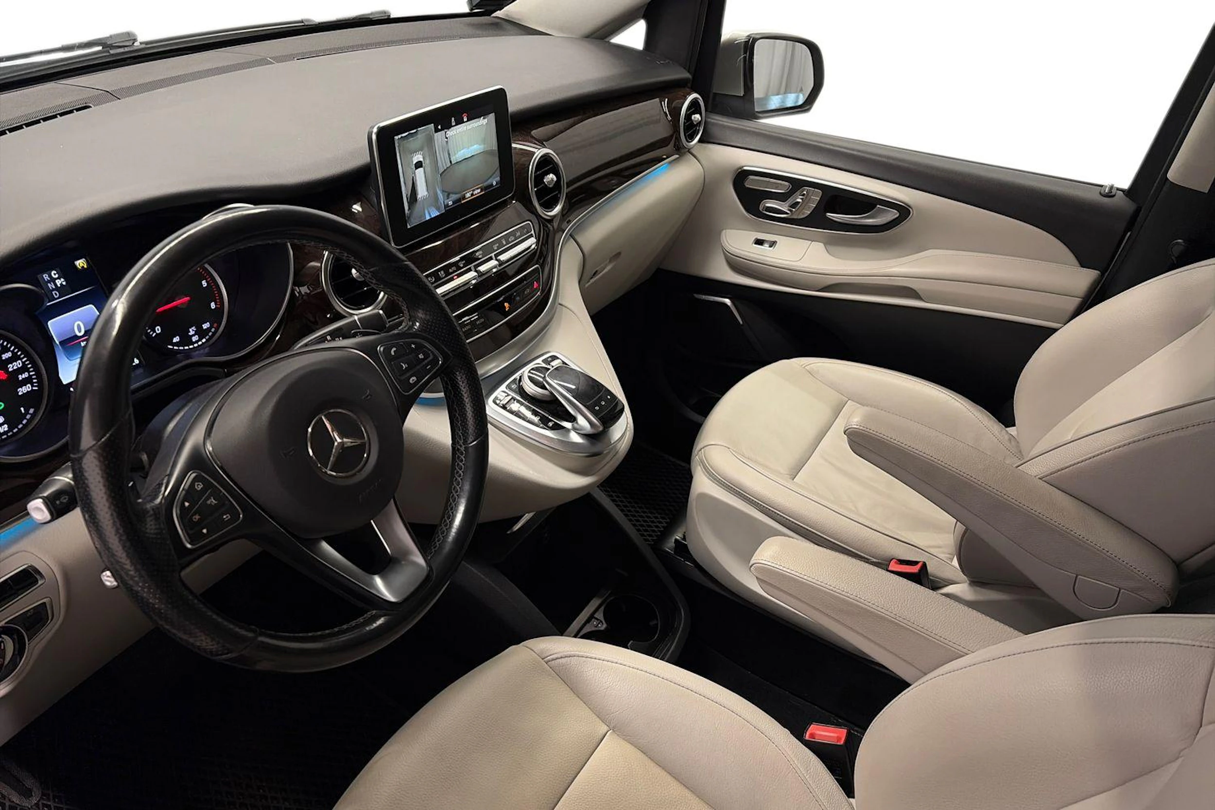 harmaa Mercedes-Benz V 2016 kuva 3.
