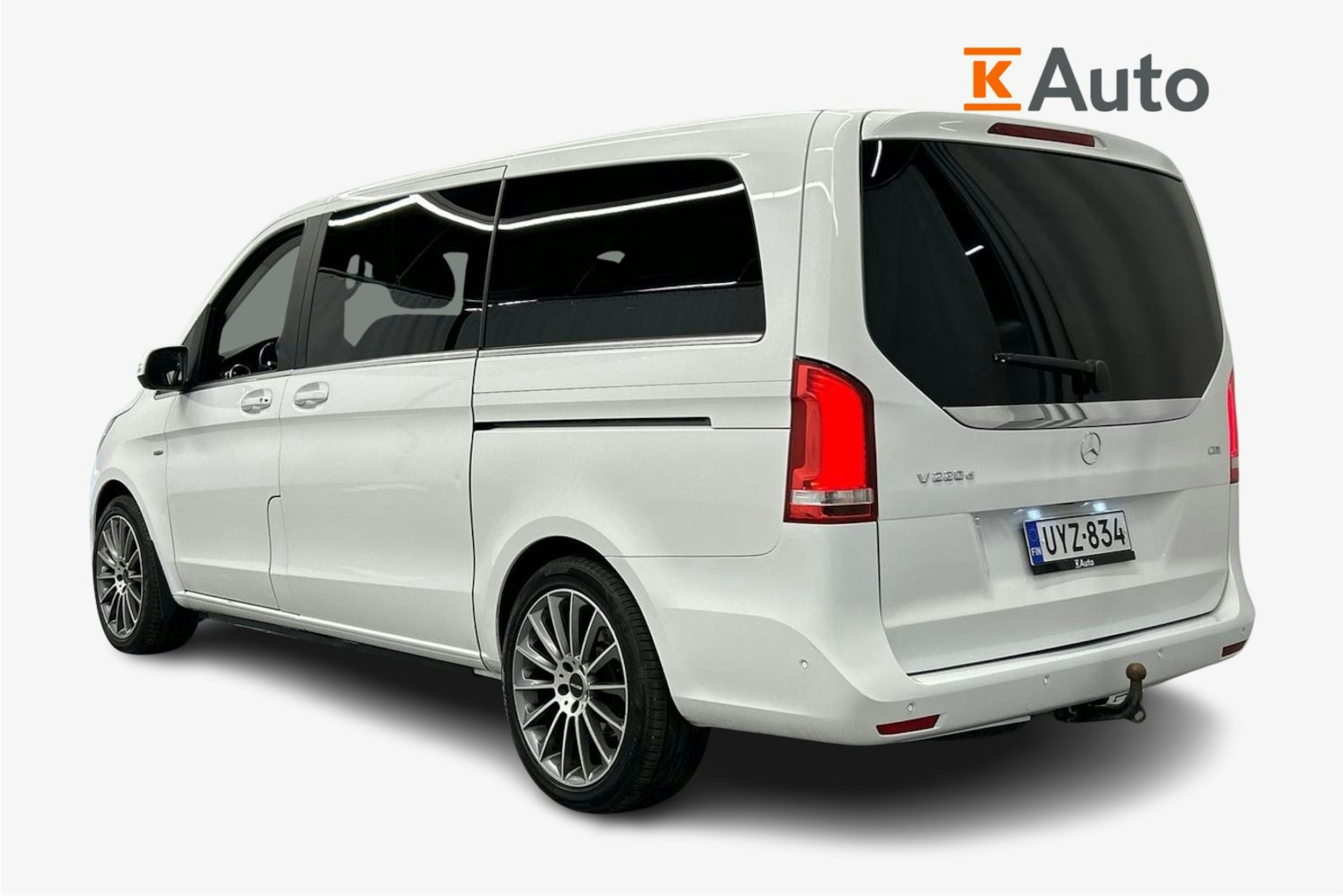 valkoinen Mercedes-Benz V 2016 kuva 2.