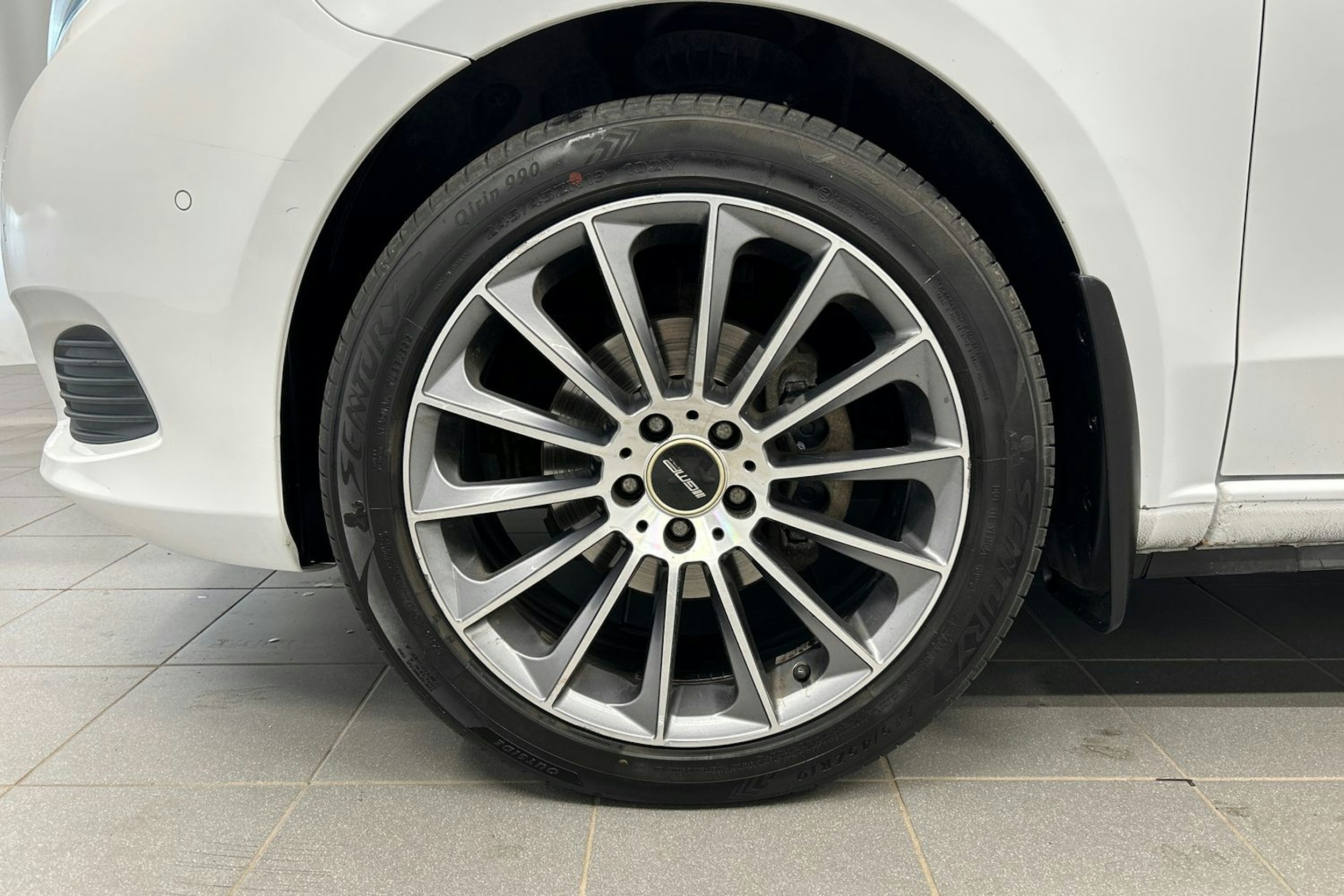valkoinen Mercedes-Benz V 2016 kuva 11.