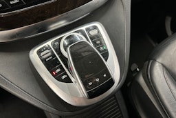 valkoinen Mercedes-Benz V 2016 kuva 25.