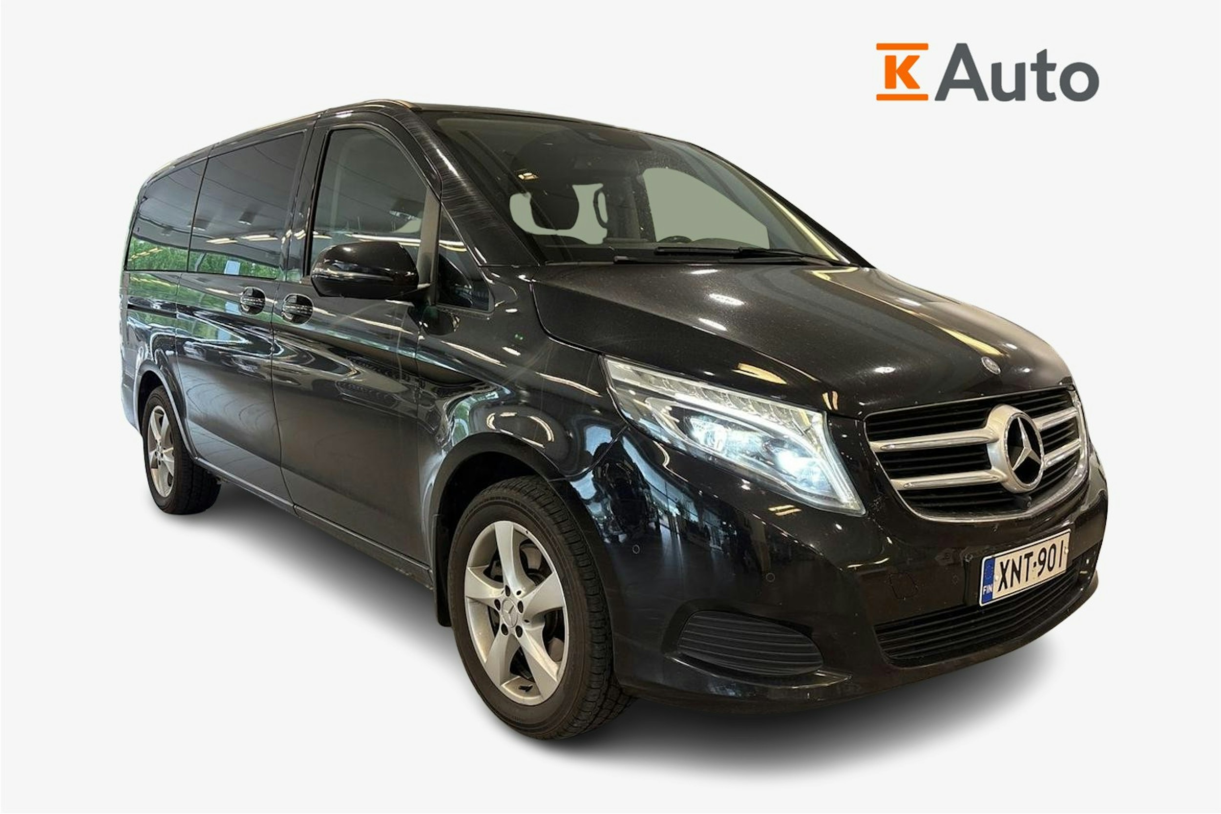 musta Mercedes-Benz V 2016 kuva 1.