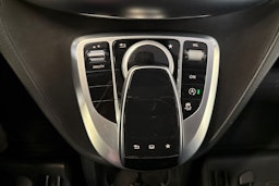 musta Mercedes-Benz V 2016 kuva 23.