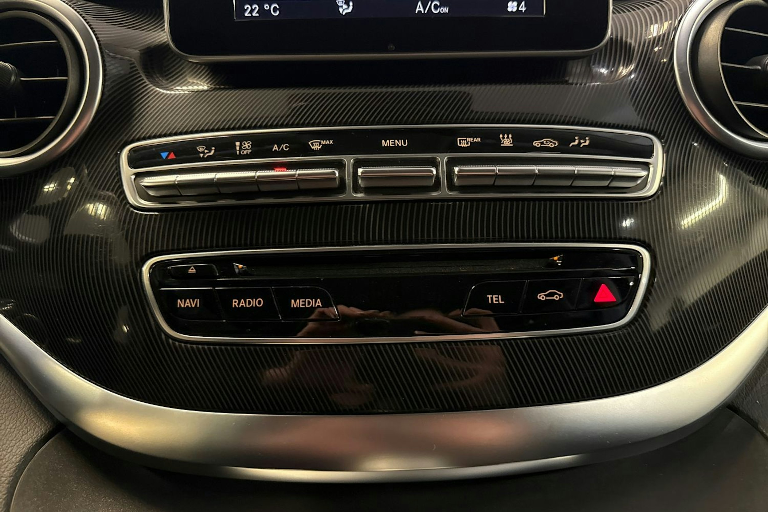 musta Mercedes-Benz V 2016 kuva 24.