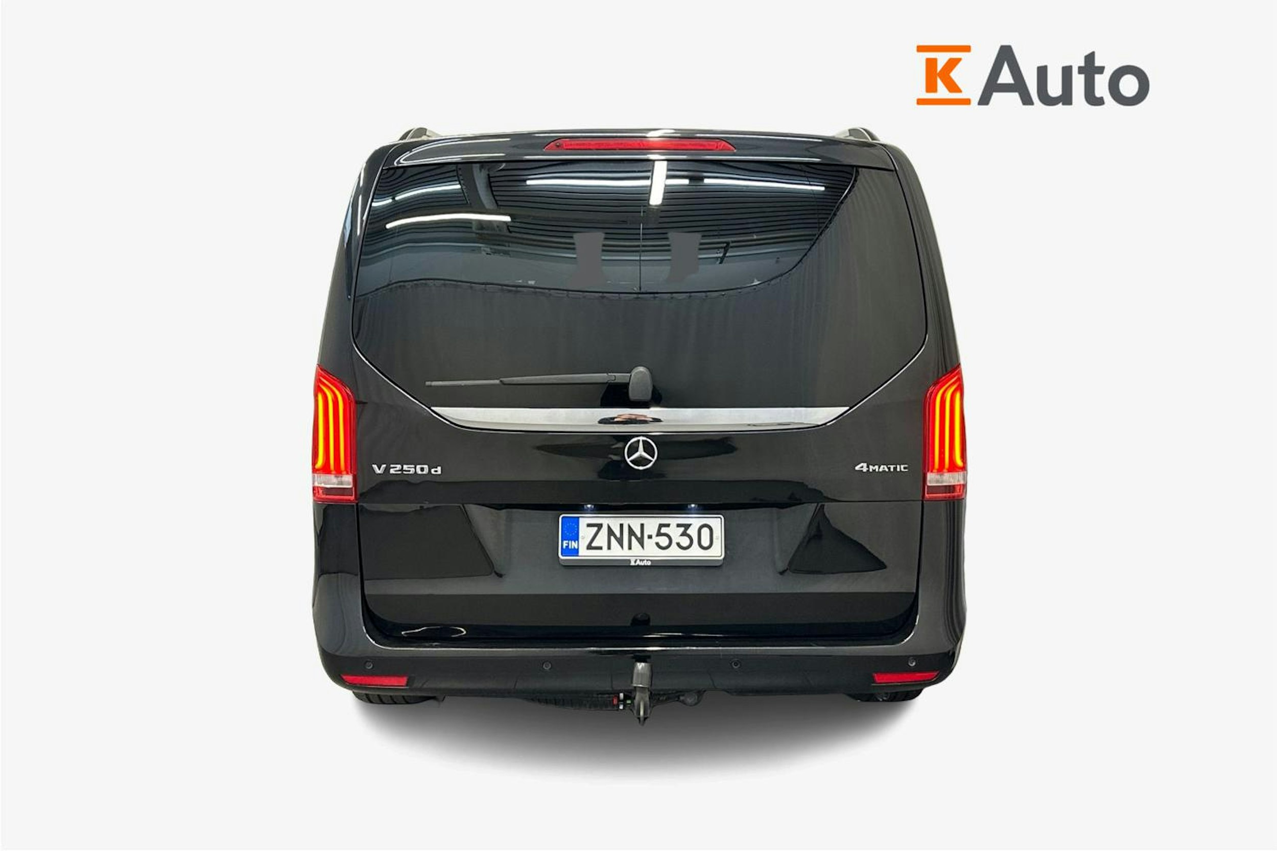 musta Mercedes-Benz V 2016 kuva 3.