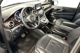 musta Mercedes-Benz V 2016 kuva 7.