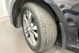 musta Mercedes-Benz V 2016 kuva 13.