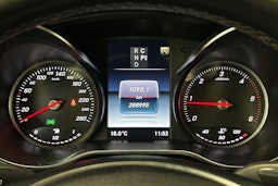musta Mercedes-Benz V 2016 kuva 19.