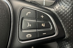 musta Mercedes-Benz V 2016 kuva 28.