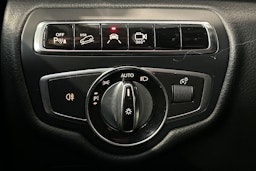 musta Mercedes-Benz V 2016 kuva 29.