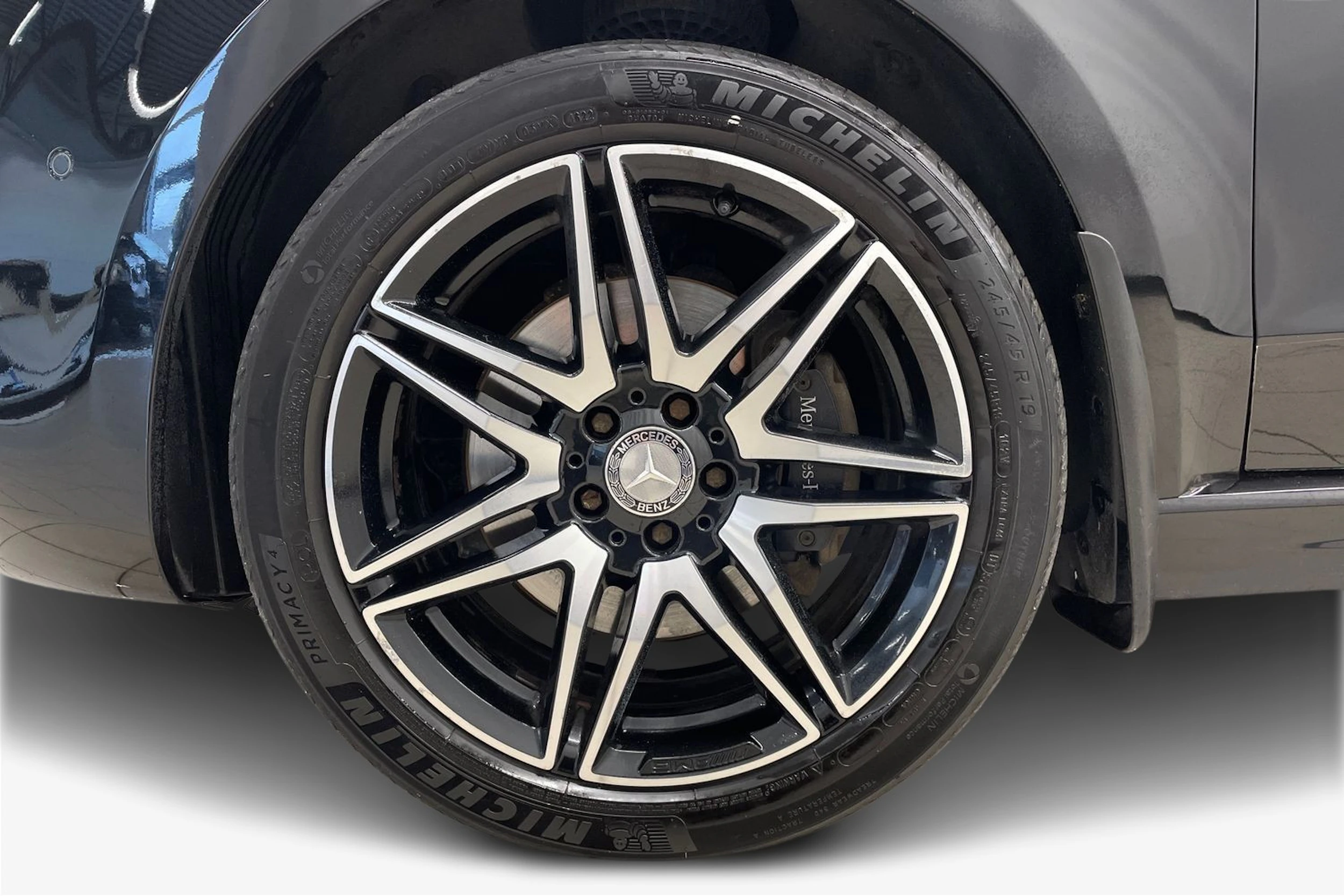 Musta Mercedes-Benz V 2017 kuva 12.