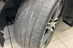 Musta Mercedes-Benz V 2017 kuva 13.