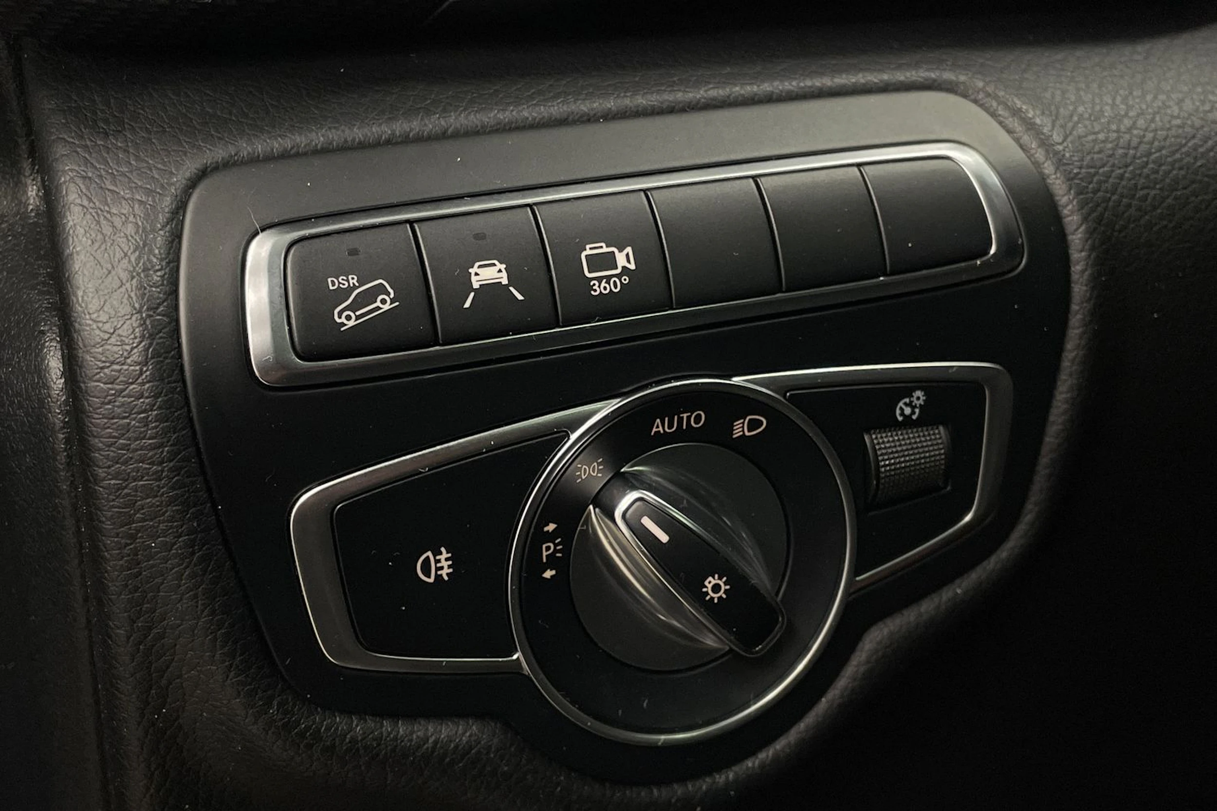 Musta Mercedes-Benz V 2017 kuva 17.