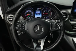 Musta Mercedes-Benz V 2017 kuva 18.