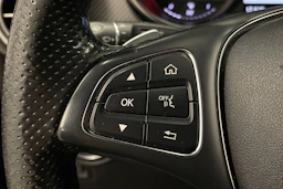 Musta Mercedes-Benz V 2017 kuva 19.