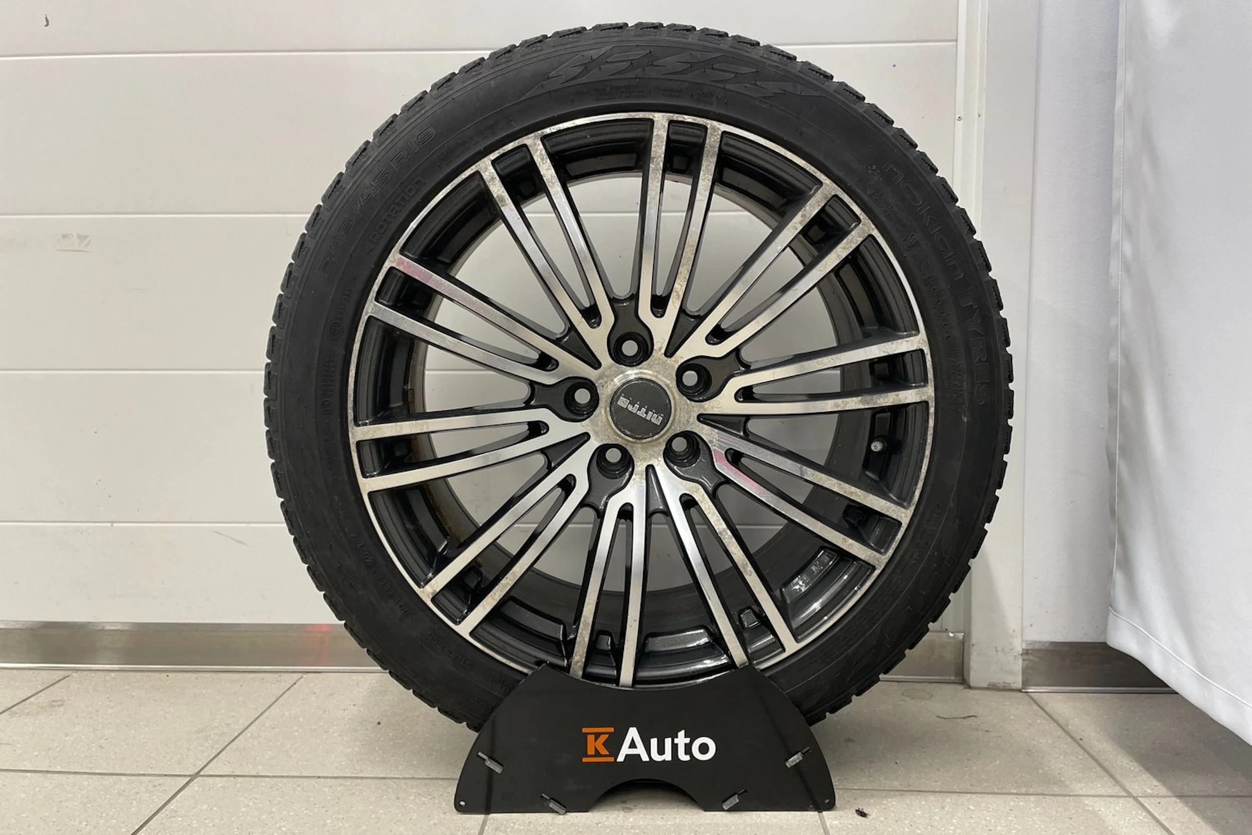 Musta Mercedes-Benz V 2017 kuva 32.