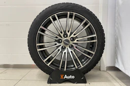 Musta Mercedes-Benz V 2017 kuva 32.