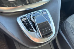 valkoinen Mercedes-Benz V 2017 kuva 11.