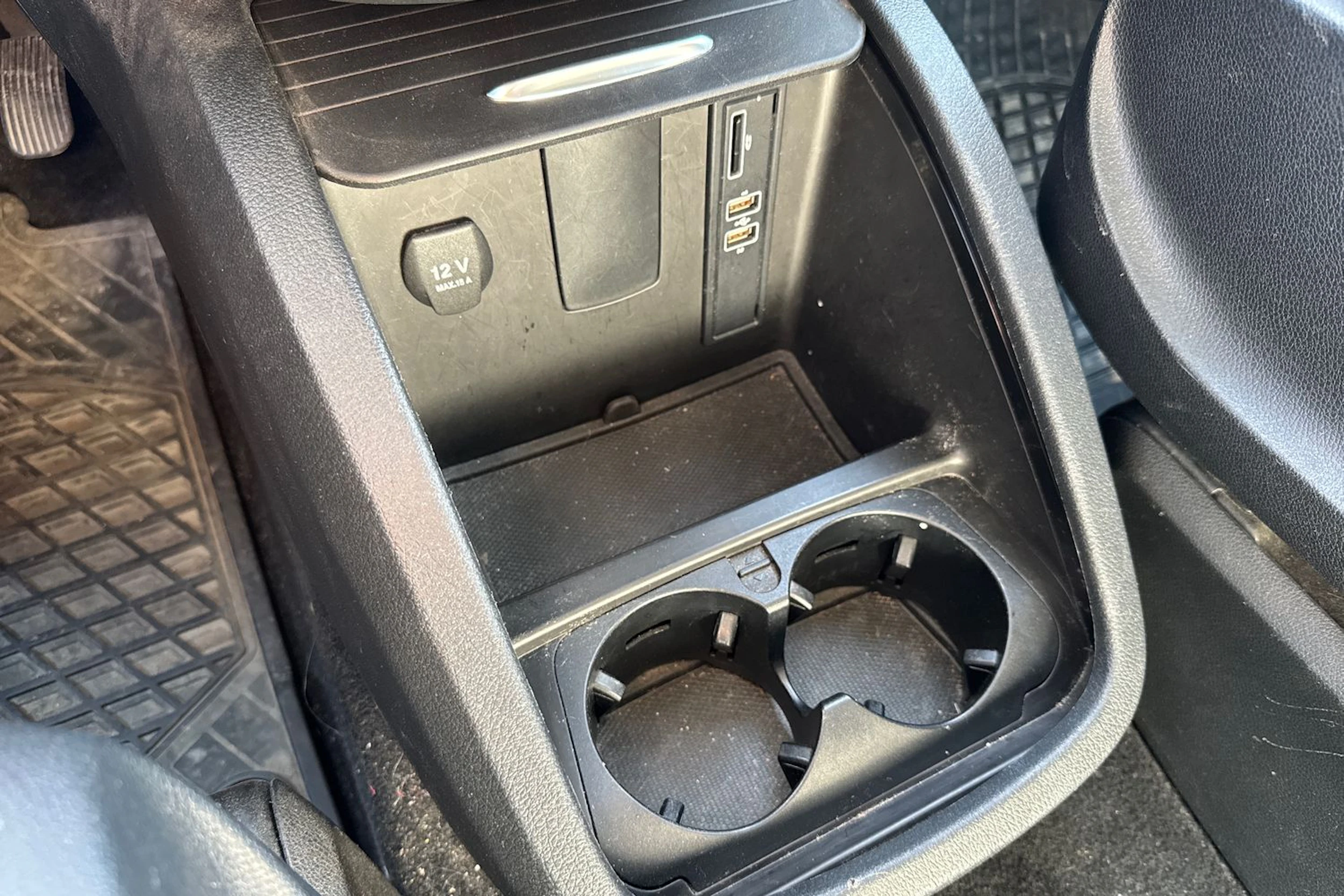 valkoinen Mercedes-Benz V 2017 kuva 12.