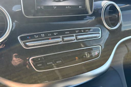 valkoinen Mercedes-Benz V 2017 kuva 13.