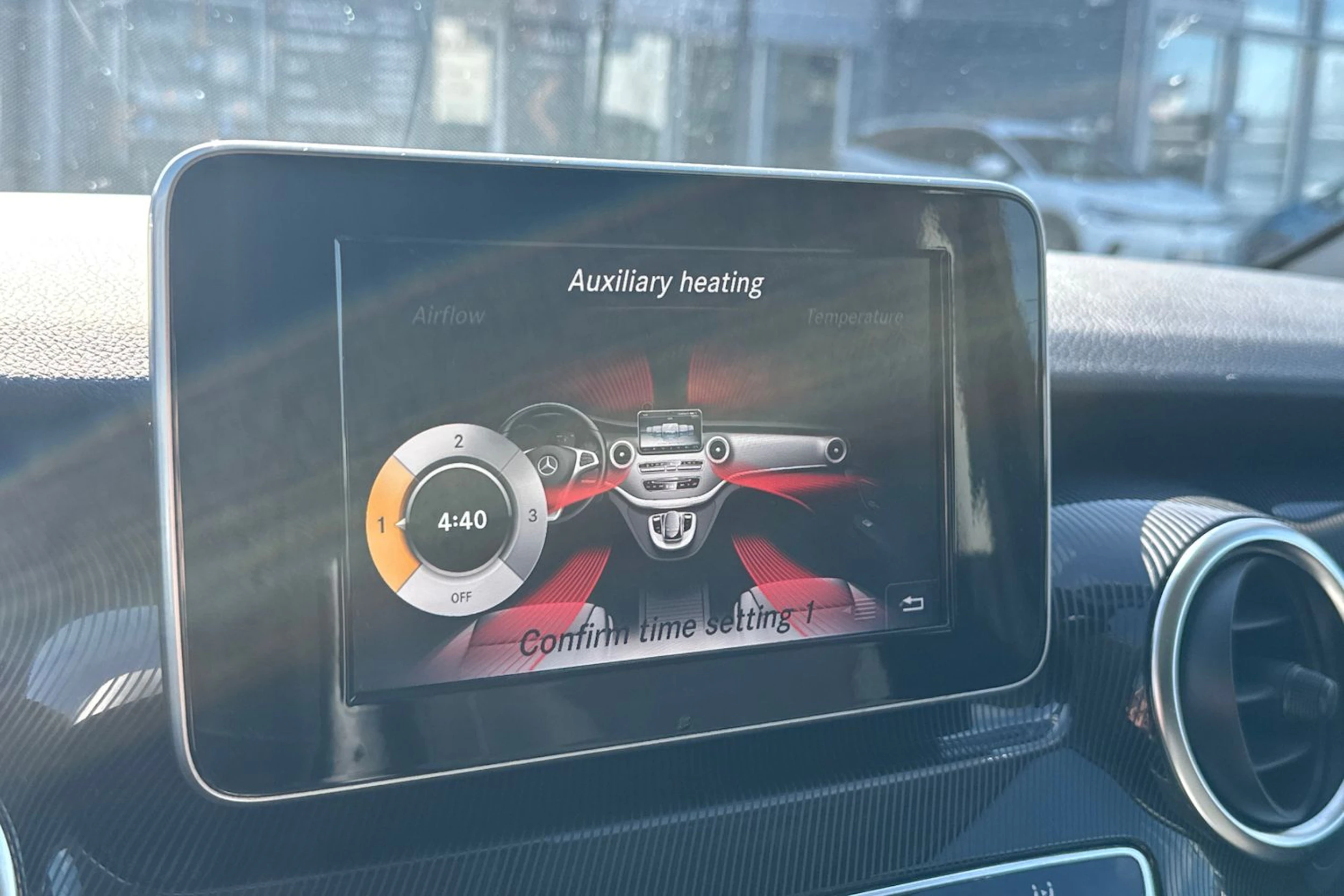 valkoinen Mercedes-Benz V 2017 kuva 14.