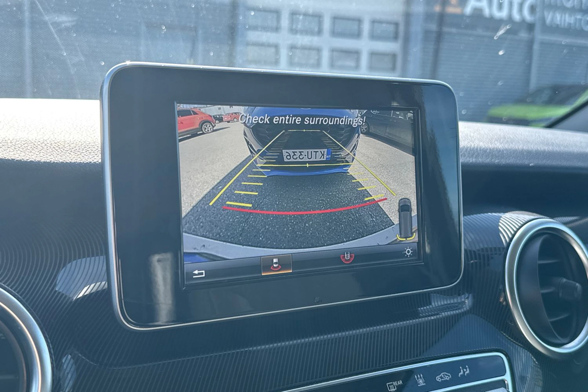 valkoinen Mercedes-Benz V 2017 kuva 21.