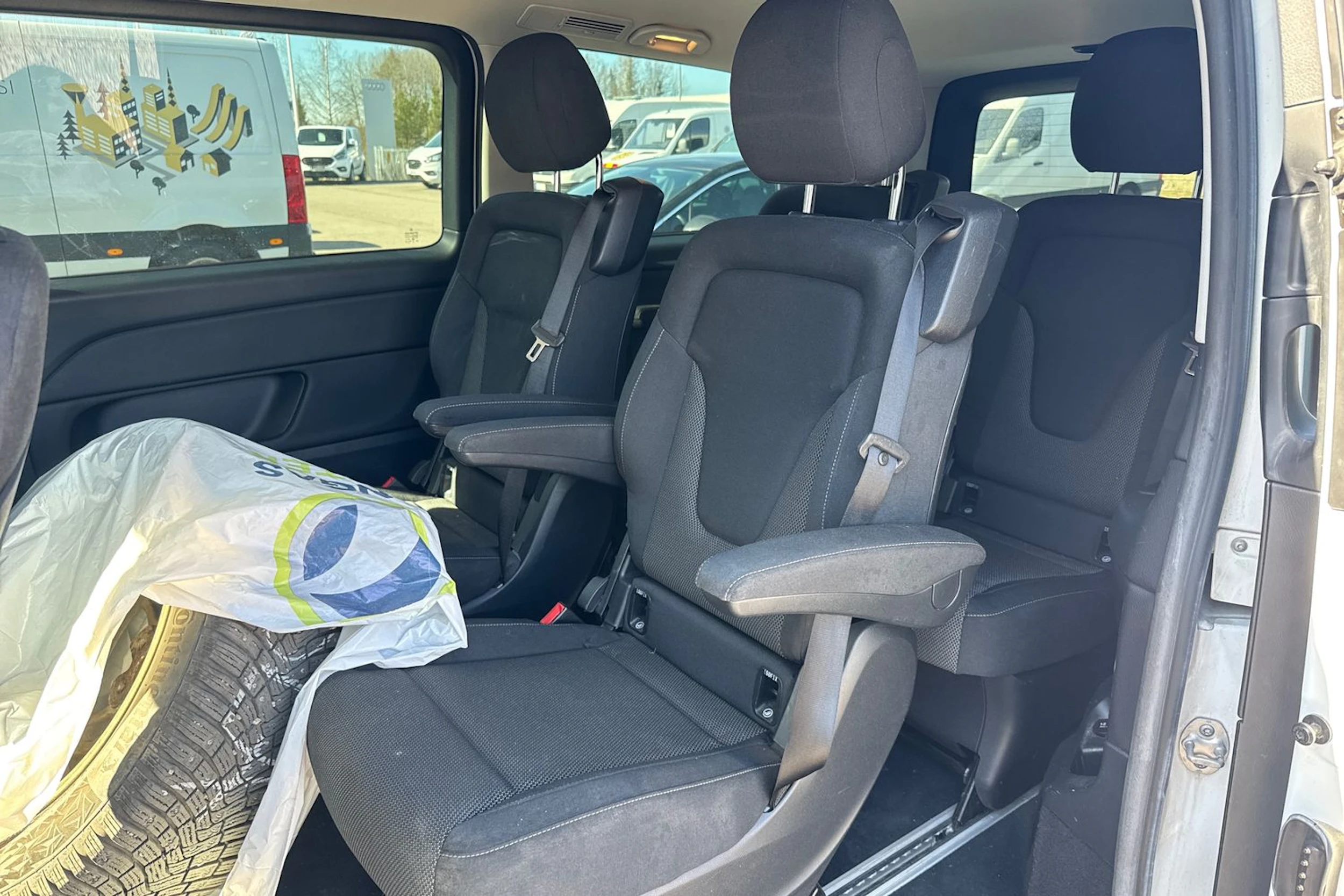 valkoinen Mercedes-Benz V 2017 kuva 22.