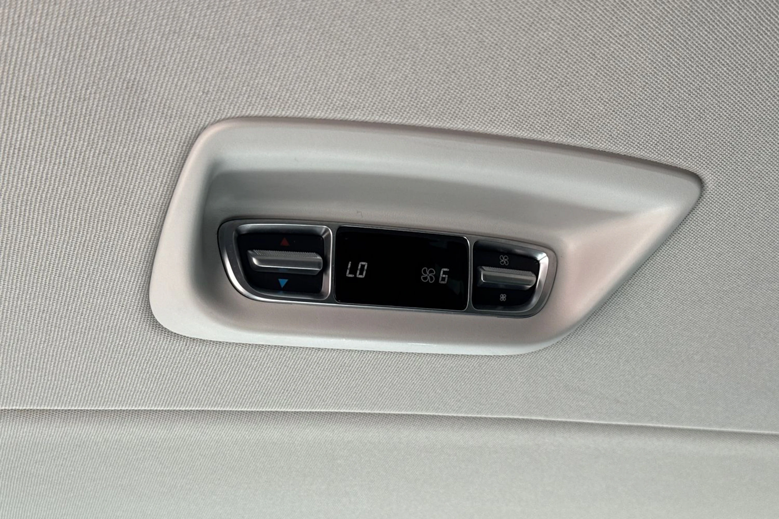 valkoinen Mercedes-Benz V 2017 kuva 23.