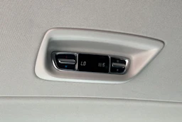 valkoinen Mercedes-Benz V 2017 kuva 23.