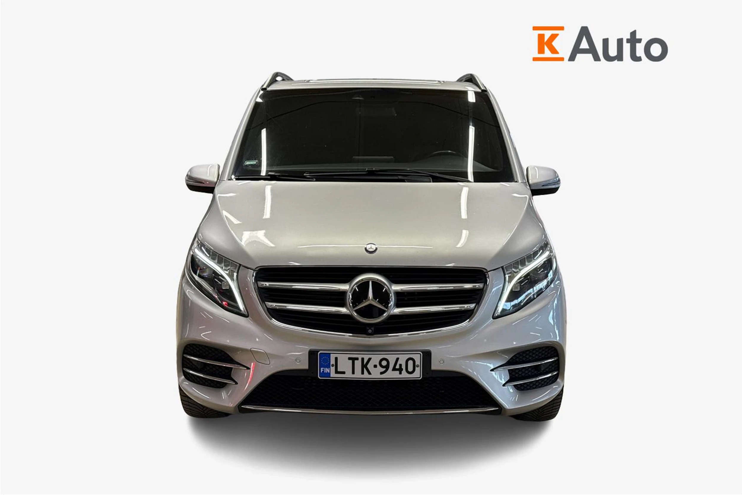 hopea Mercedes-Benz V 2017 kuva 5.