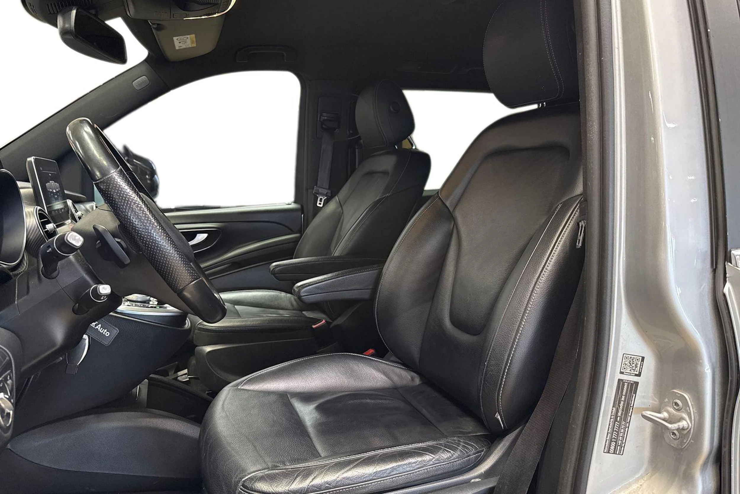 hopea Mercedes-Benz V 2017 kuva 8.