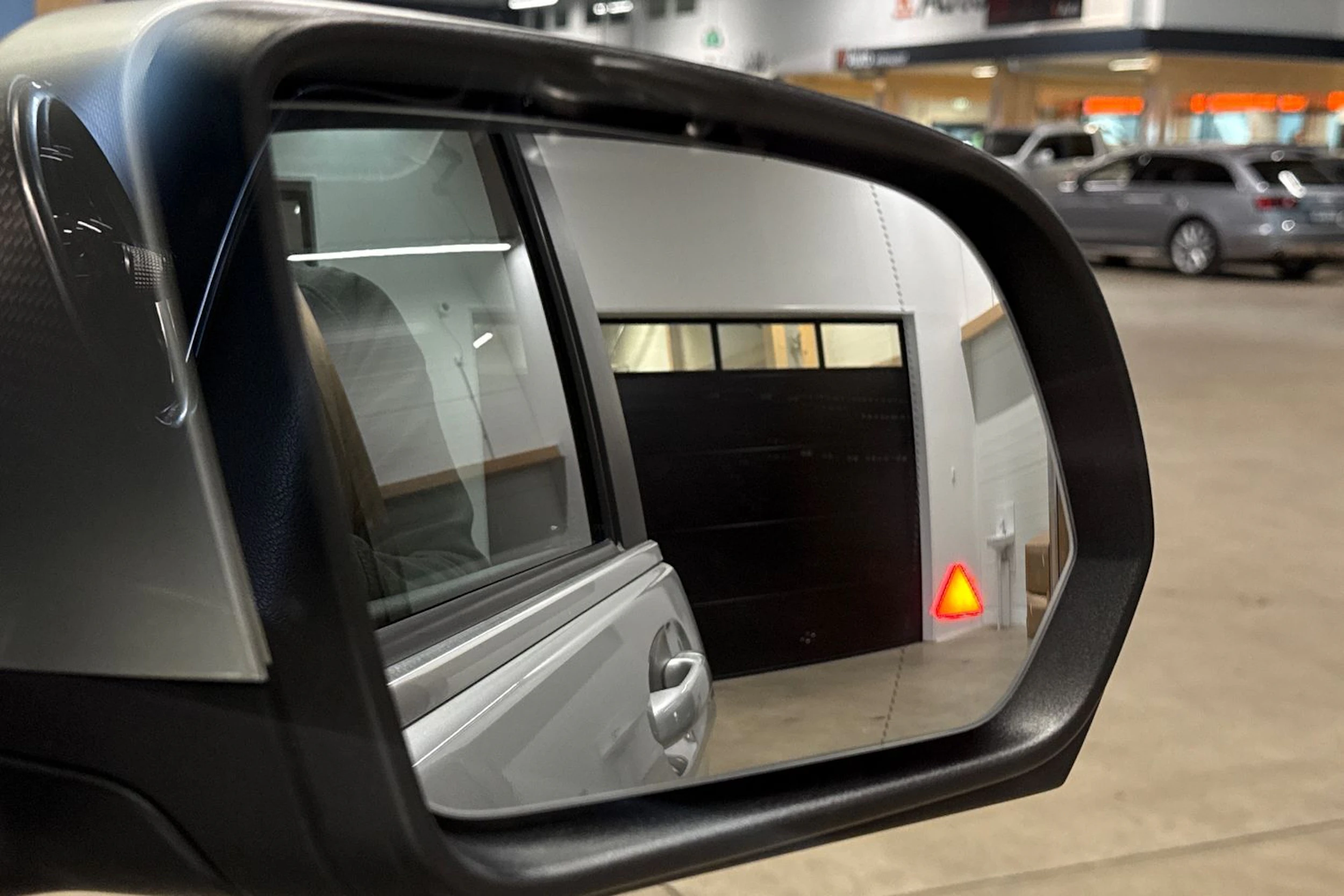 hopea Mercedes-Benz V 2017 kuva 33.