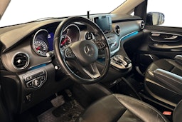 musta Mercedes-Benz V 2017 kuva 3.