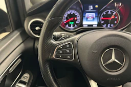 musta Mercedes-Benz V 2017 kuva 11.