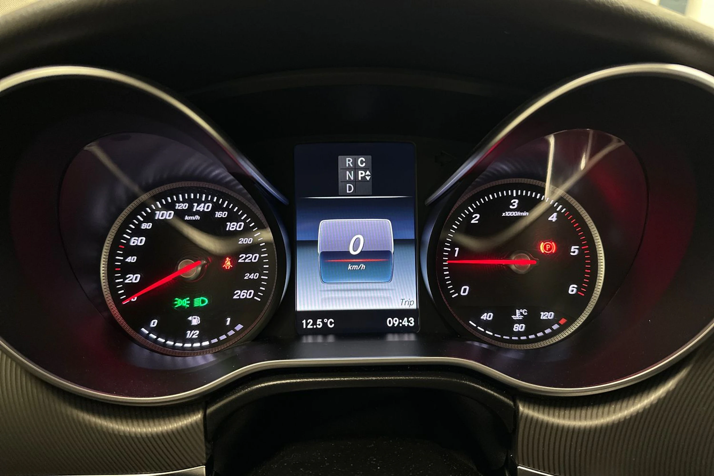 musta Mercedes-Benz V 2017 kuva 13.