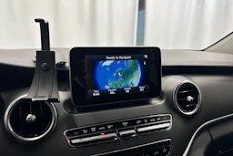 musta Mercedes-Benz V 2017 kuva 16.