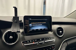 musta Mercedes-Benz V 2017 kuva 17.