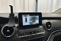 musta Mercedes-Benz V 2017 kuva 19.