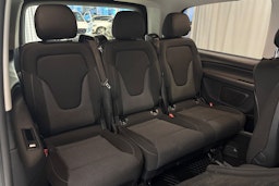 valkoinen Mercedes-Benz V 2018 kuva 13.