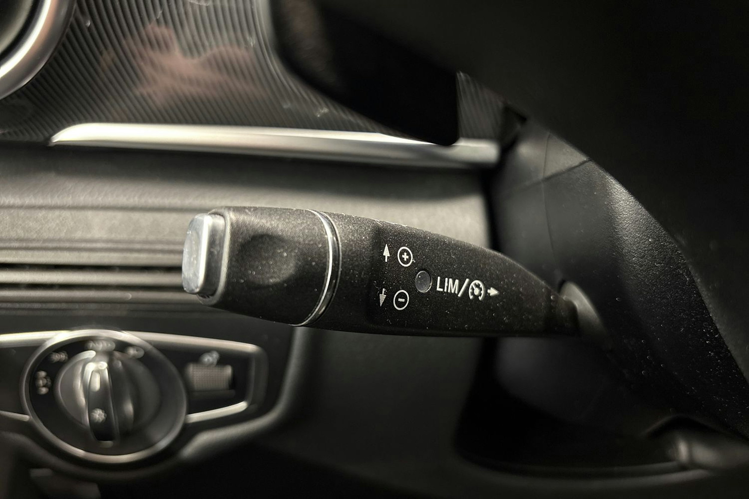 valkoinen Mercedes-Benz V 2018 kuva 18.