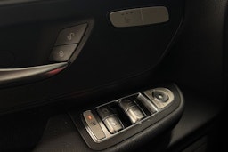 valkoinen Mercedes-Benz V 2018 kuva 21.