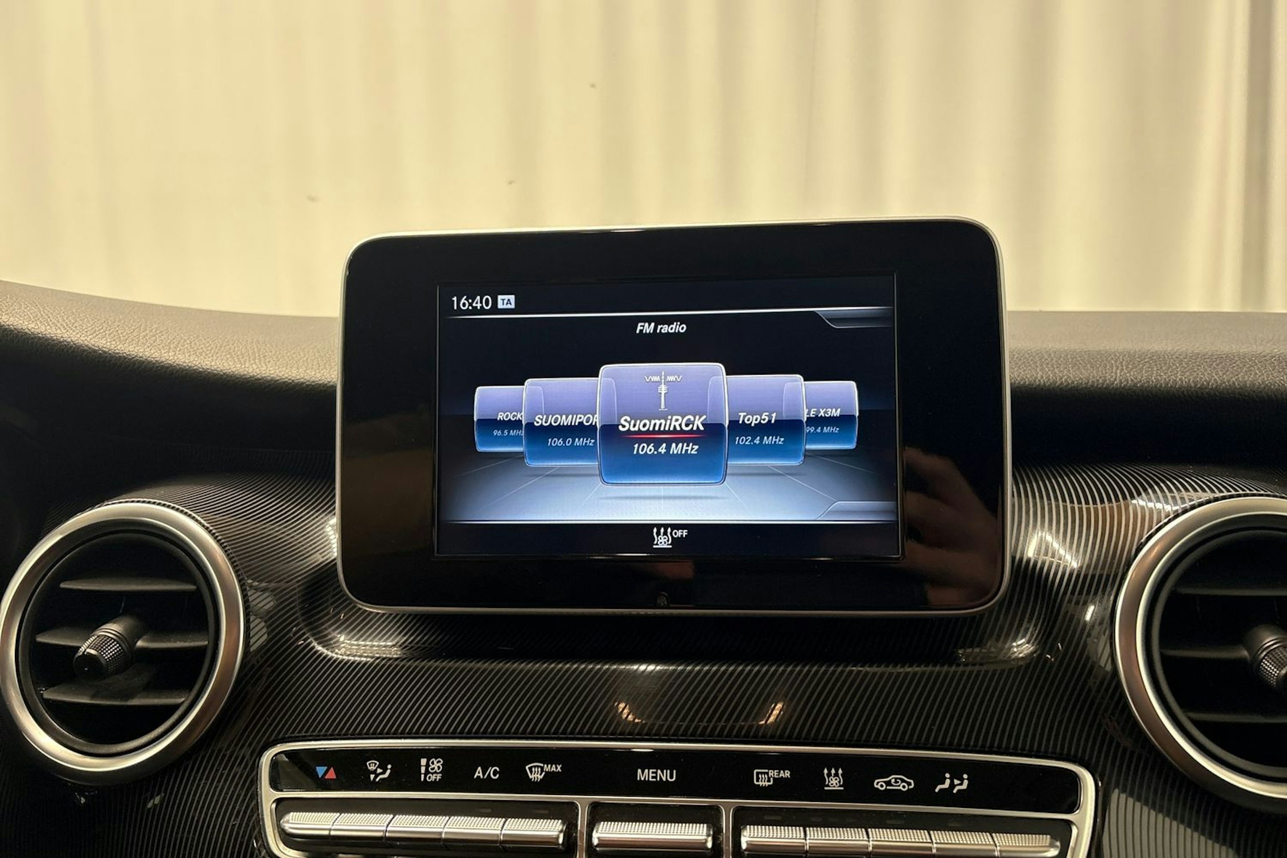 valkoinen Mercedes-Benz V 2018 kuva 22.