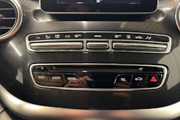 valkoinen Mercedes-Benz V 2018 kuva 24.